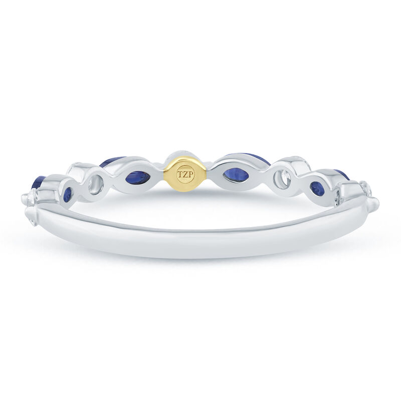 Blue Sapphire and Diamond Wedding Band in 14K White Gold &#40;1/4 ct. tw.&#41;