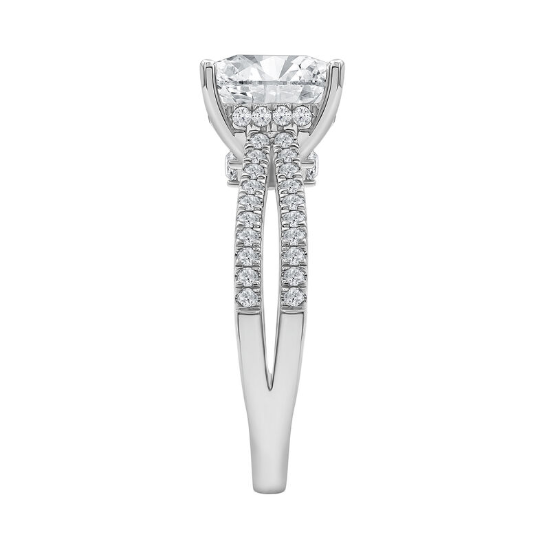 Clover Lab Grown Diamond Elongated Cushion-Shaped Engagement Ring in Platinum &#40;2 1/2 ct. tw.&#41;