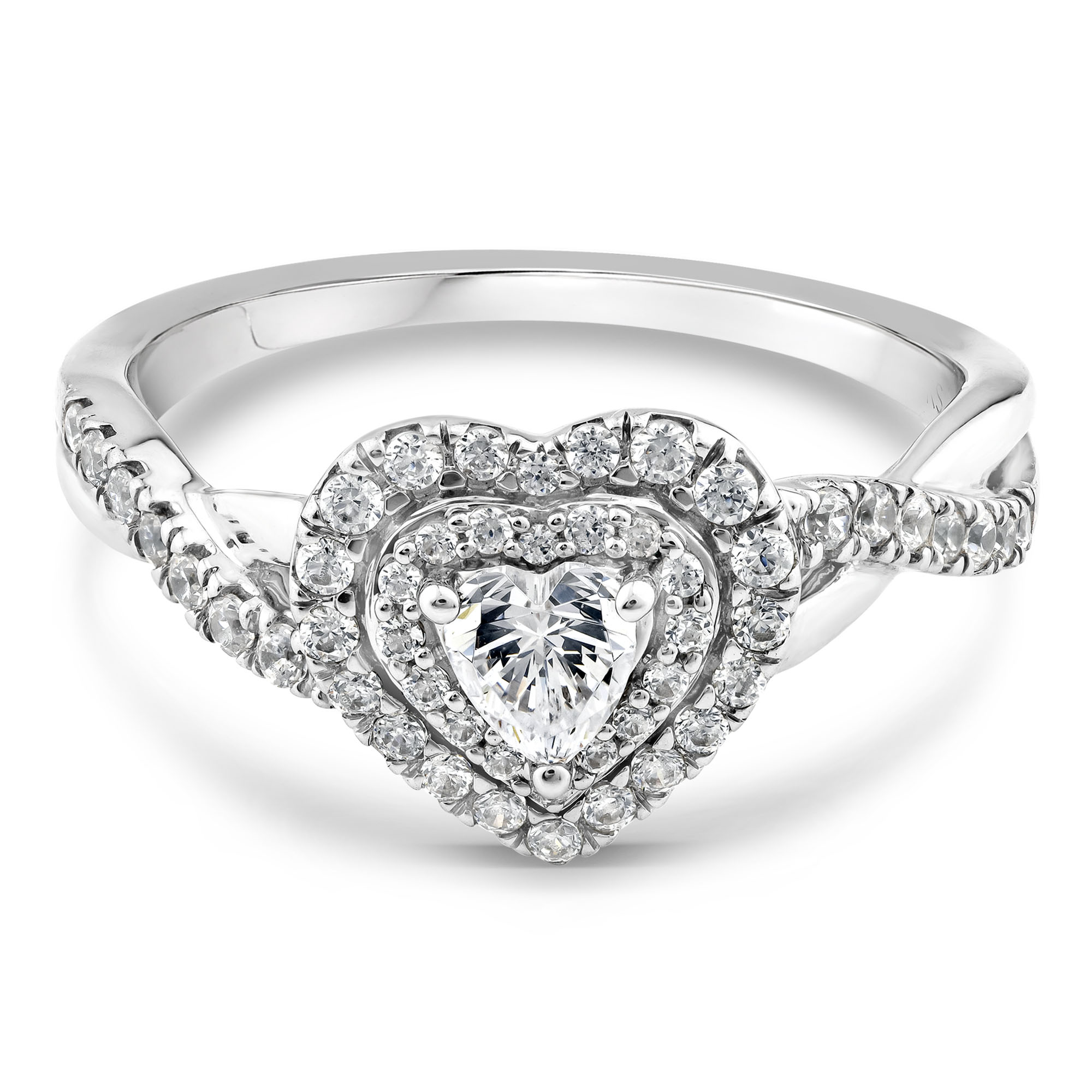 Heart shaped hot sale halo ring