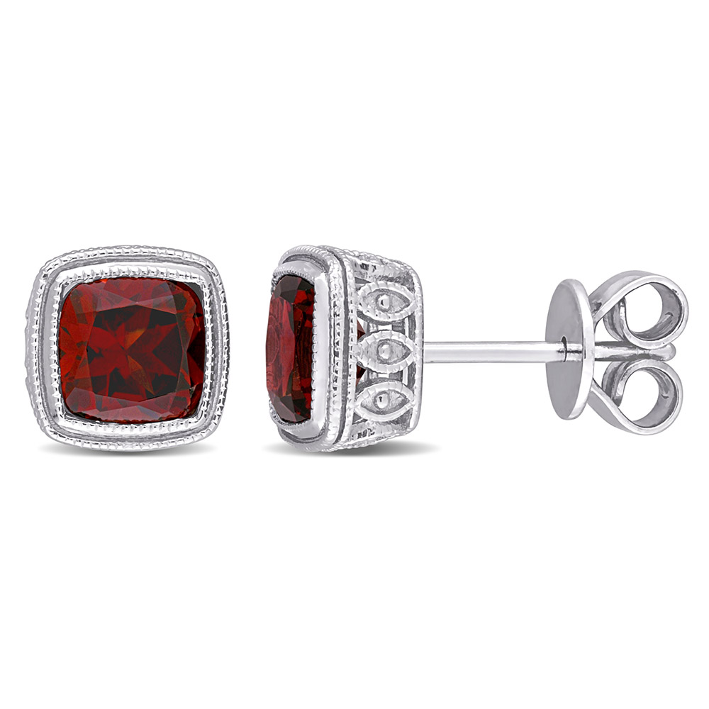 Cushion-shaped Garnet Earrings in Sterling Silver